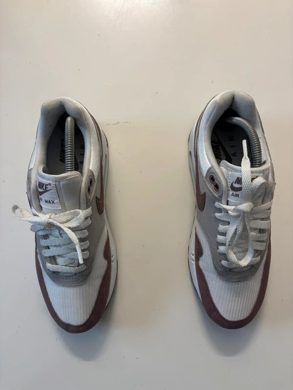 NIKE AIR MAX 1 "SMOKEY MAUVE" 41 EU