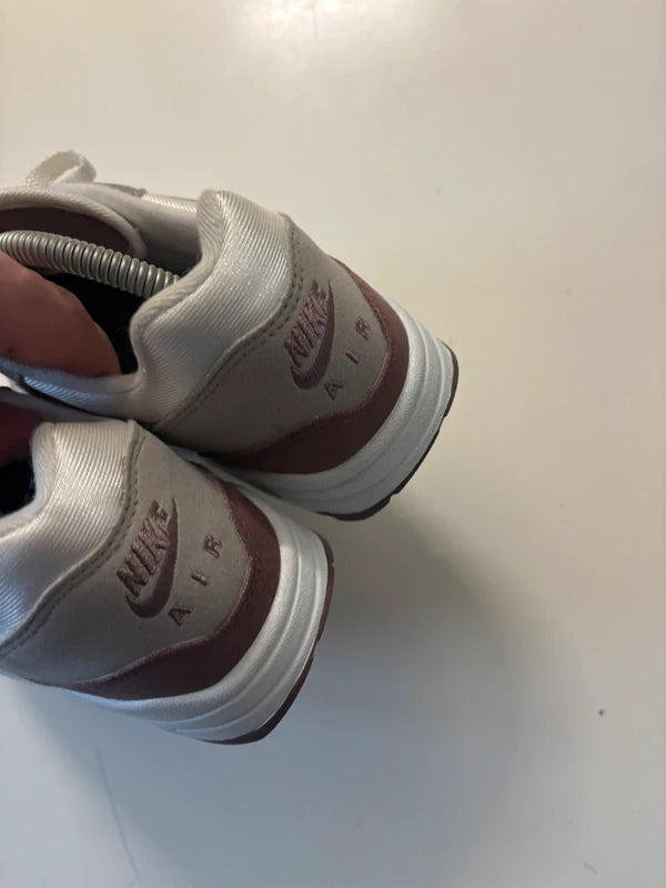 NIKE AIR MAX 1 "SMOKEY MAUVE" 41 EU