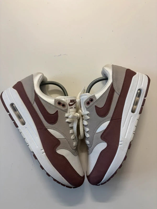NIKE AIR MAX 1 "SMOKEY MAUVE" 41 EU